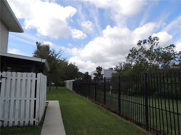 4th image of 4110 Pinebark Ave #7-2