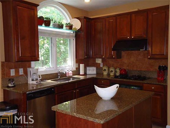 5th image of 4687 Cedar Wood Dr