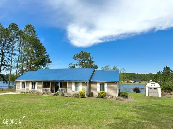 201 Owl Head Trl, Hazlehurst, GA 31539