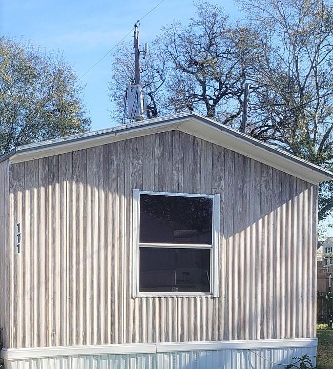 1st image of 111 Parkway (pvt) St