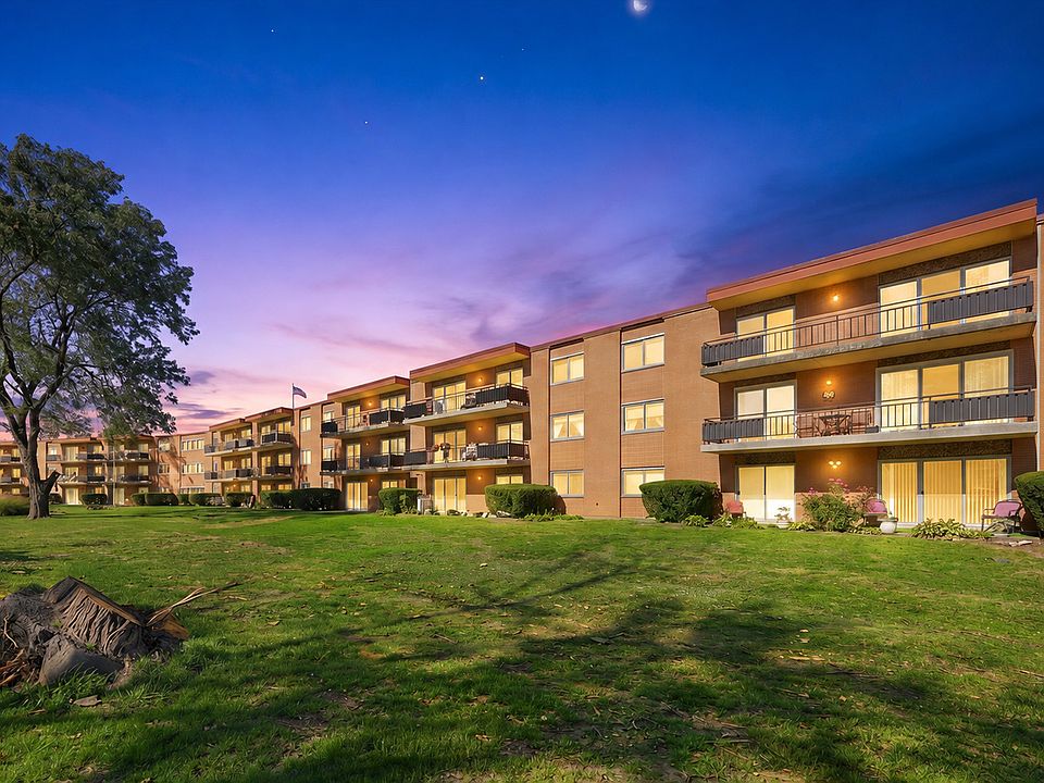 1st image of 940 Holbrook Rd APT 32A