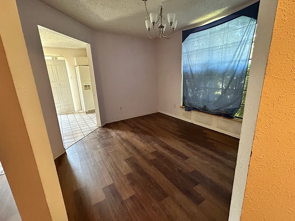 11205 Selma Dr