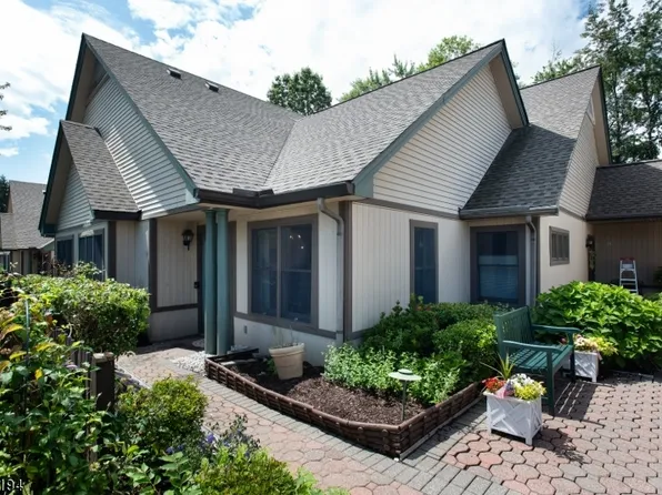 30 Park Edge, Berkeley Heights Twp., NJ 07922