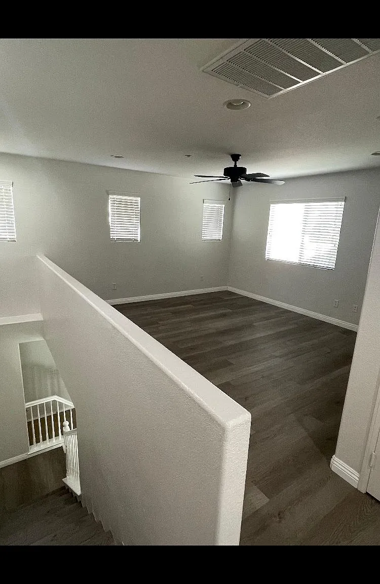 7285 Oak Tree Pl — Photo 2