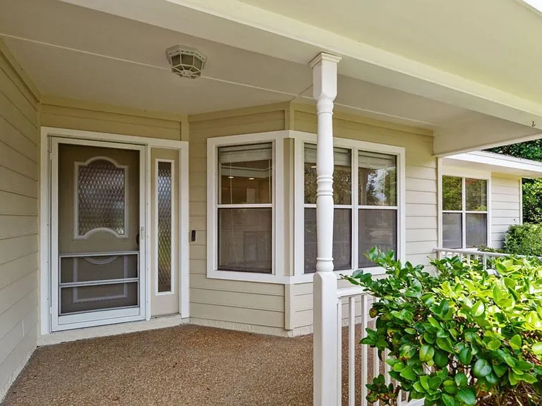 151 Marlin Cir — Photo 3