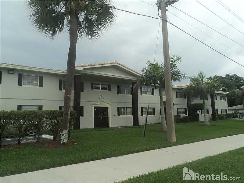 1st image of 4280 NW 78th Ave APT 11