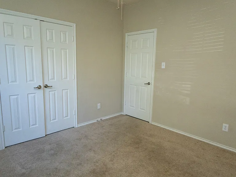 1407 Hazelwood Dr — Photo 13
