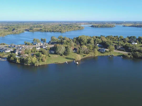 7248 Lavalle Dr, Centerville, MN 55038