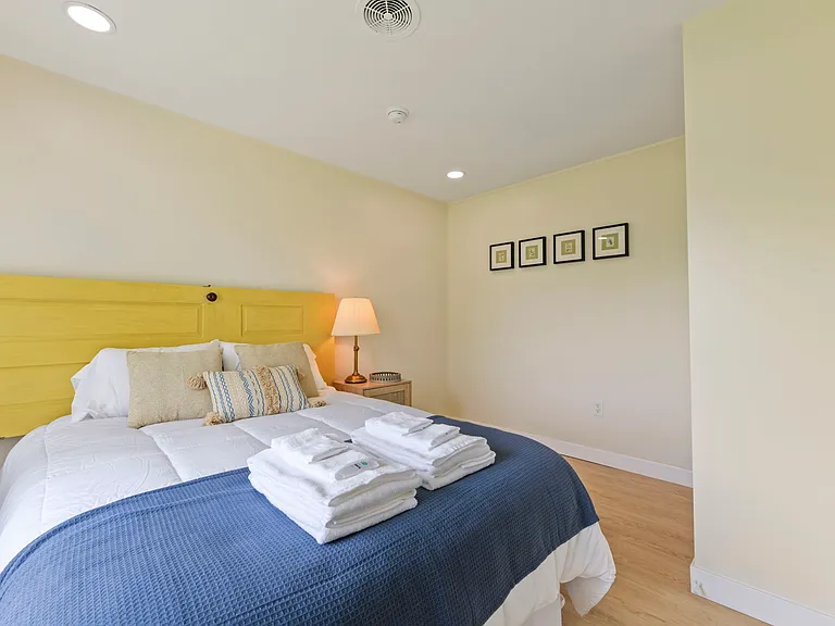 719 Hanshaw Rd #2 — Photo 26