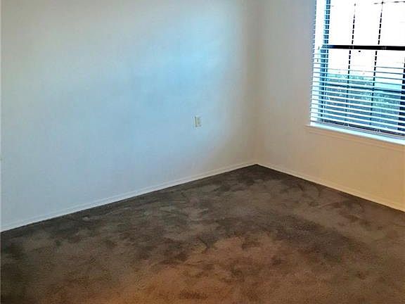 4th image of 1304 Halsell St APT 102