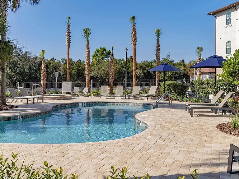 Tuscan Reserve Apartments — Photo 13