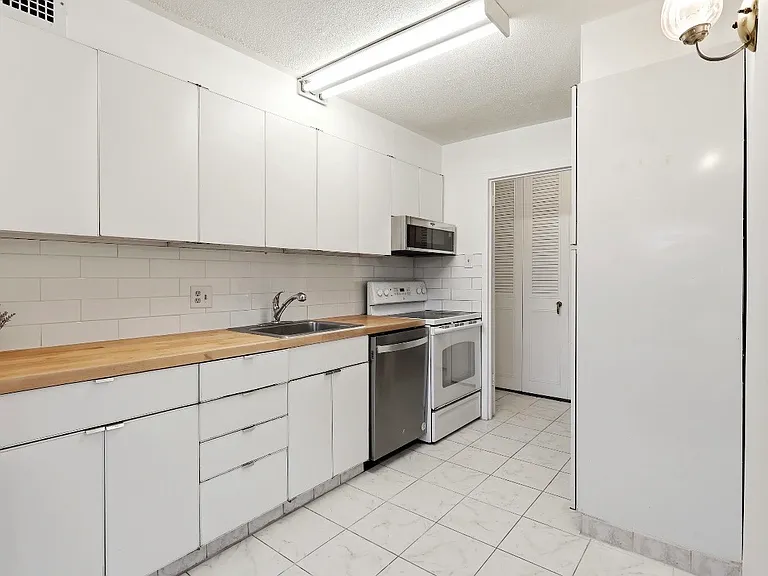 1001 City Ave #800 — Photo 12