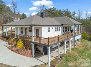 24 Chapel Hill Ln #40, Leicester, NC 28748