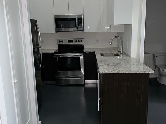 4th image of 1710 N 5th St #6