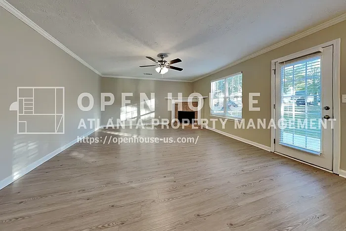 4 bed, 2.5 bath, 1920 sqft, $2,175 — Photo 4