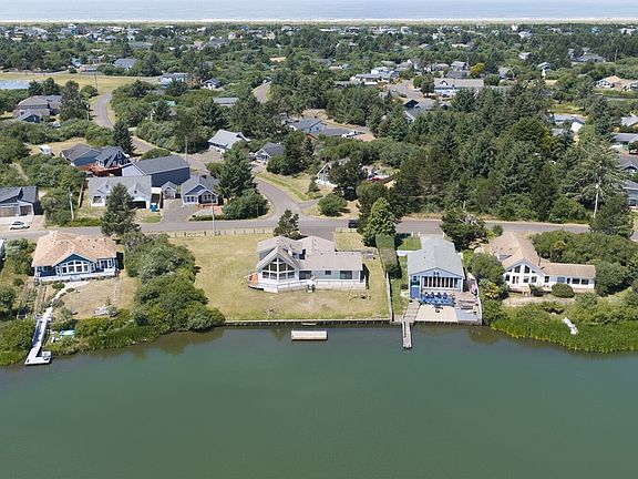 3rd image of 854 Texmar Avenue SW