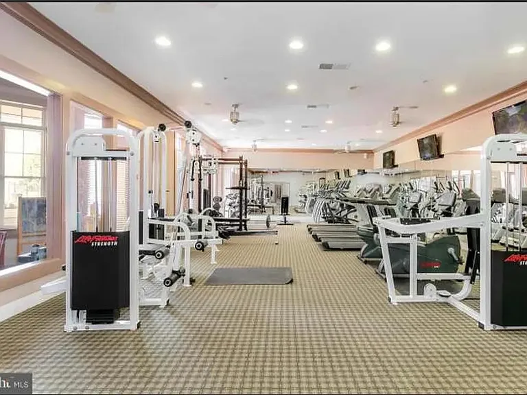 11347 Aristotle Dr #6-109 — Photo 7