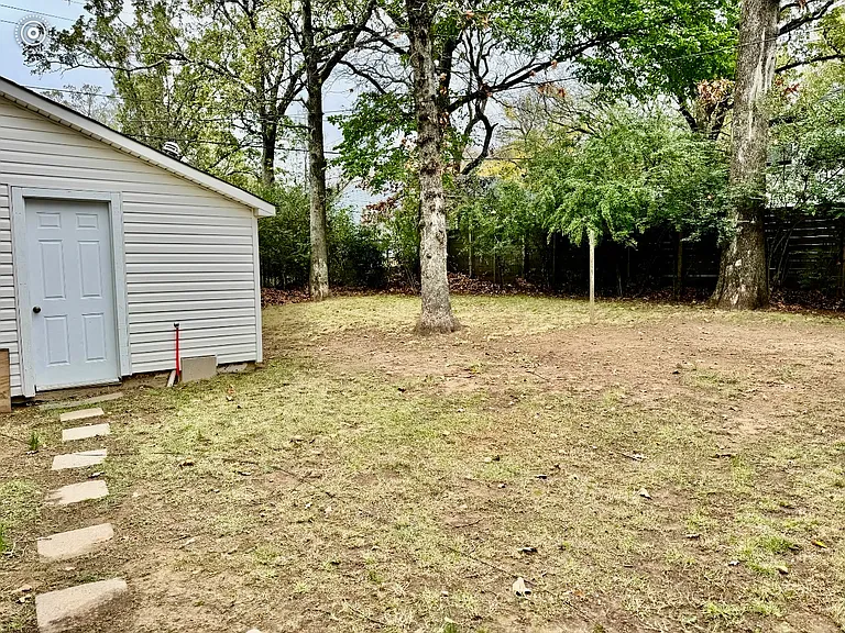 6404 Brentwood Rd — Photo 2