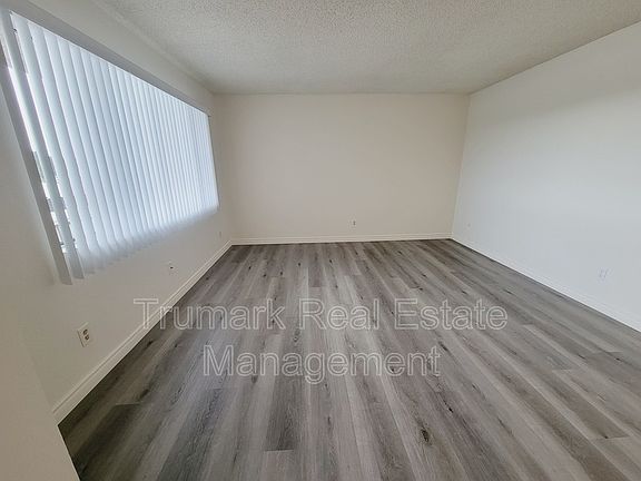 2nd image of 553 E Orange Grove Ave #G