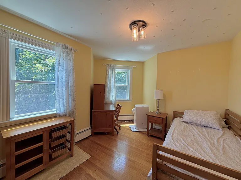 82 Munroe St #13 — Photo 7