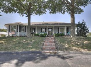 20207 163rd St, Basehor, KS 66007