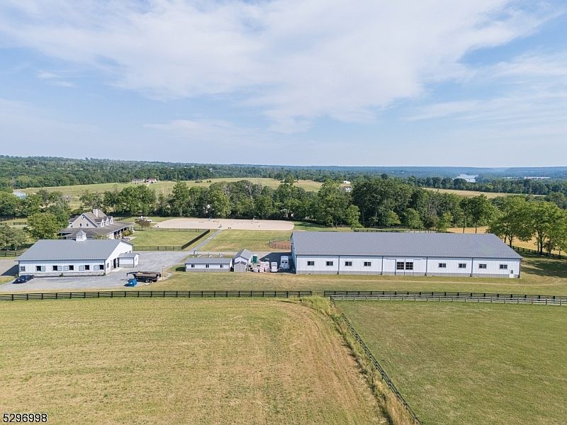 1st image of 33 Kappus Rd