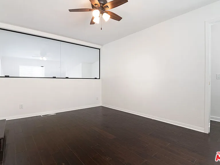 1650 Veteran Ave #306 — Photo 22