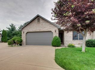 3982 Abbey Ridge Ct, Quincy, IL 62305