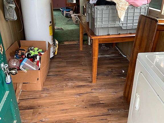 laundry/utility room