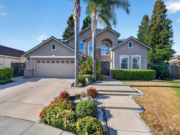 1301 Peregrine Dr, Gilroy, CA 95020