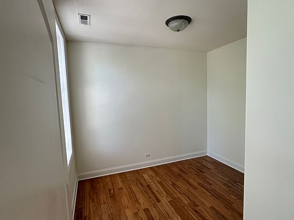 4th image of 1842 S Morgan St Suite 1