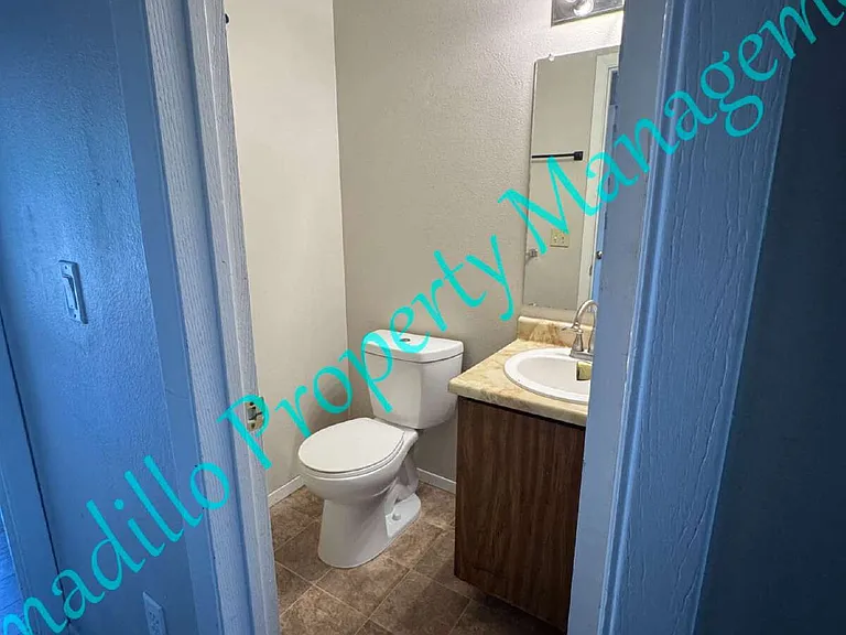 1685 Riverside Ave #1 — Photo 3