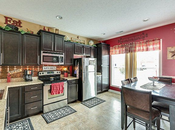 3rd image of 6225 Brookstone Pl