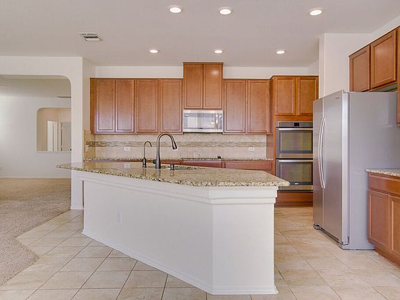 3rd image of 343 Alamosa Dr