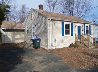 29 Kentland Ave, Providence, RI 02908