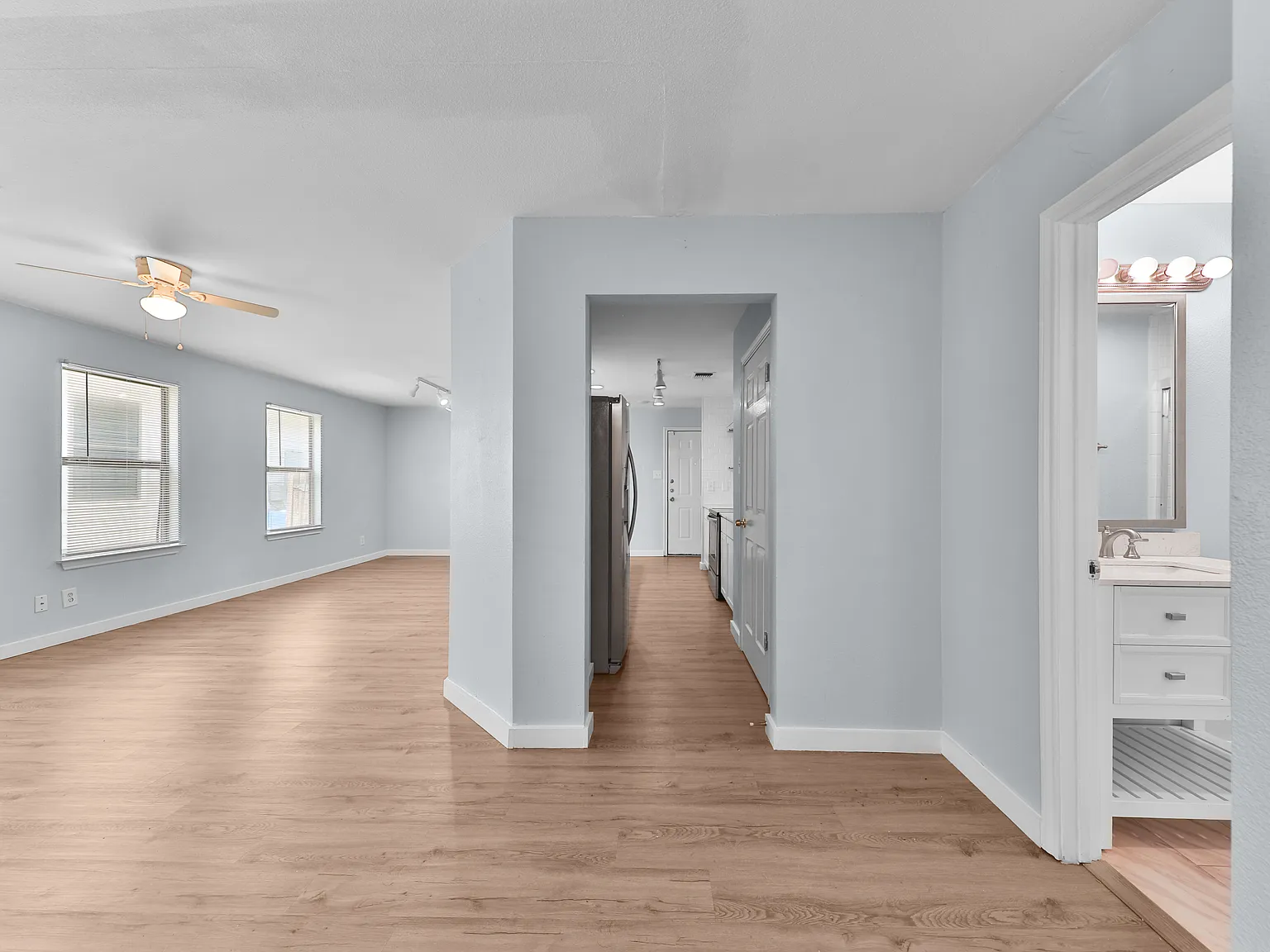 3 bed, 1264 sqft, $1,500 — Photo 3