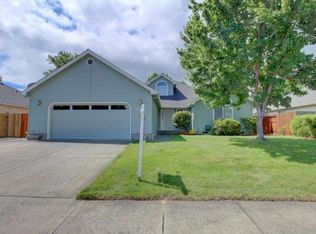 557 Mitchell Way, Central Pt, OR 97502