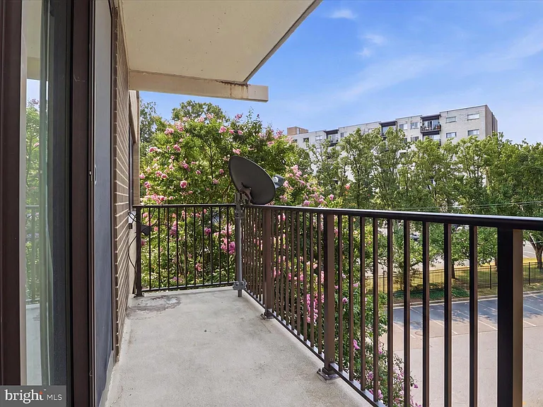 600 Roosevelt Blvd #317 — Photo 23