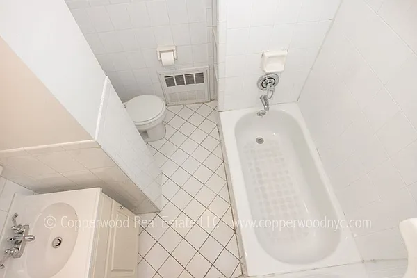 Rented by Copperwood Real Estate | media 33