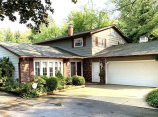 7633 Morley Rd, Concord Township, OH 44060