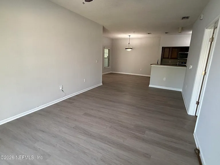 8201 Green Parrot Rd #106 — Photo 17