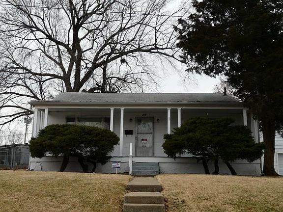 4th image of 826 N Dodgion St