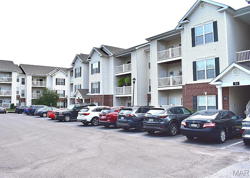 1st image of 31 Kassebaum Ln APT 304