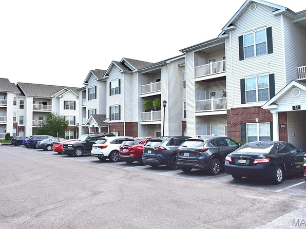 31 Kassebaum Ln APT 304, Saint Louis, MO 63129