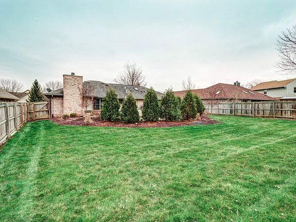 3rd image of 1121 Brindlestone Dr