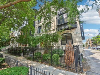 814 W Roscoe St APT 1SE, Chicago, IL, 60657