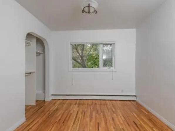 9928 114th St NW #103, Edmonton, AB T5K 1P9