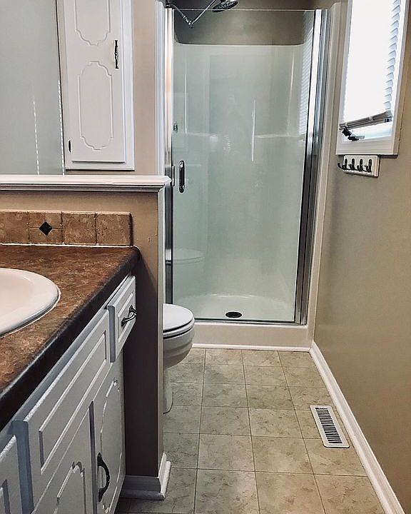 1st image of 15735 Orchard Ave