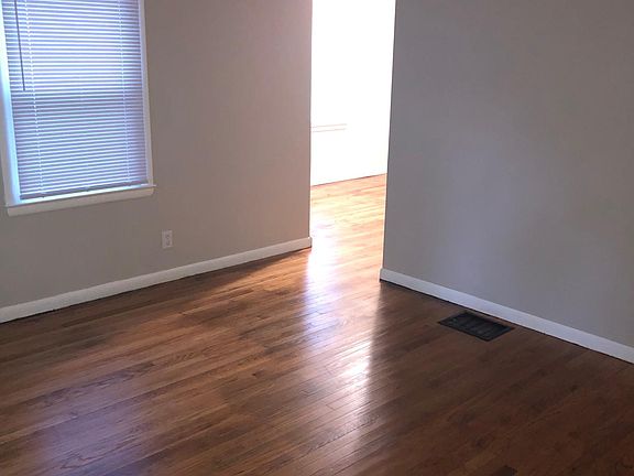 5th image of 3300 Dresden St