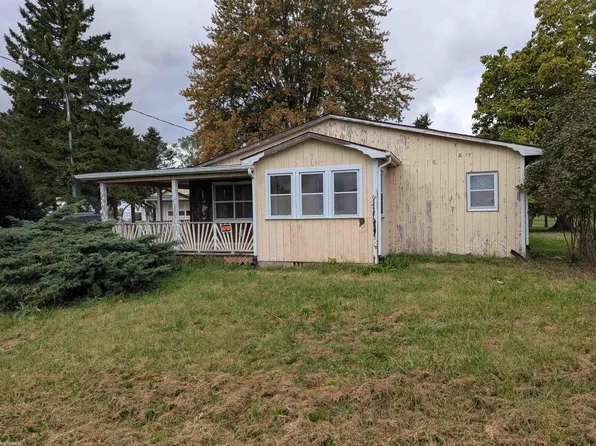 6215 Sterling Rd, Lynn, MI 48097
